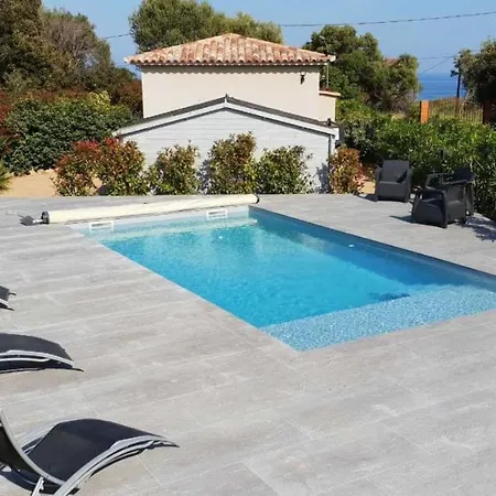 Jolie Contemporaine Avec Jacuzzi Piscine Chauffée Pour 8 Pers Villa