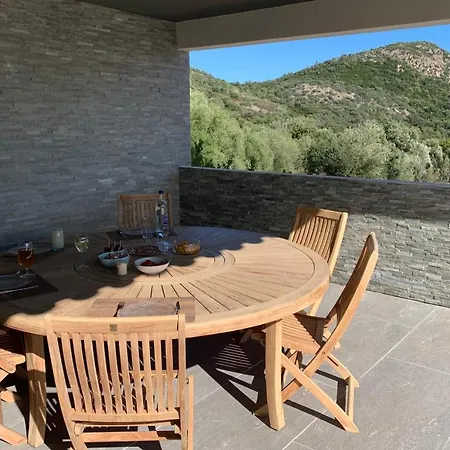 Villa Jolie Contemporaine Avec Jacuzzi Piscine Chauffee Pour 8 Pers Sainte-Lucie de Porto-Vecchio