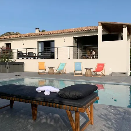 Jolie Contemporaine Avec Jacuzzi Piscine Chauffee Pour 8 Pers *